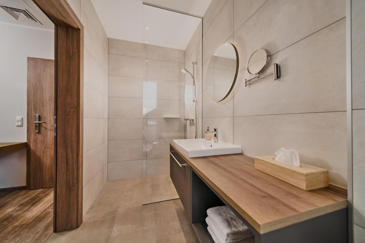 Seehotel Im Weyer 格蒙登 外观 照片